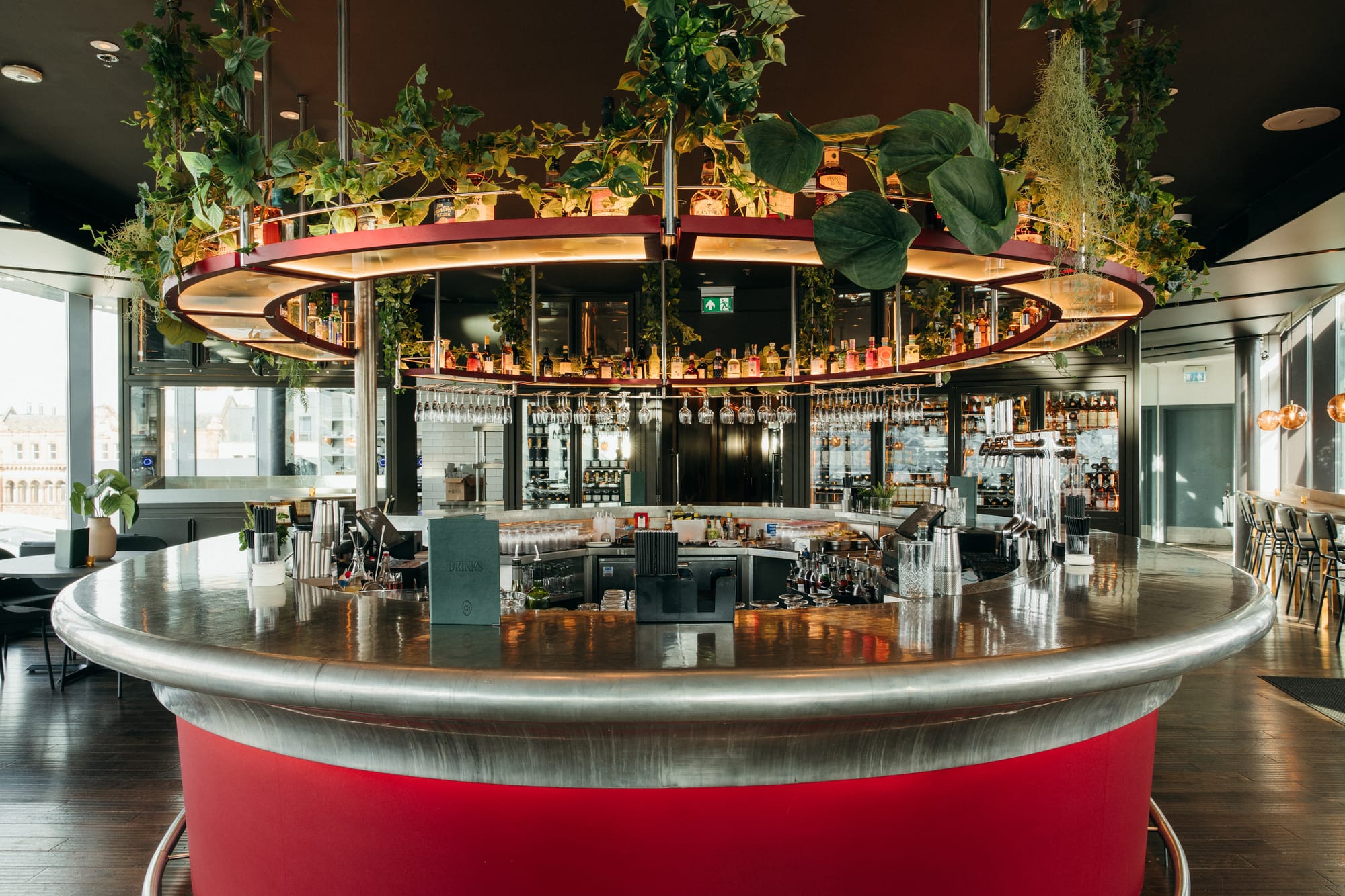 CROWDEDHOUSE - Tom Joy [ IMG_0072 ].jpg