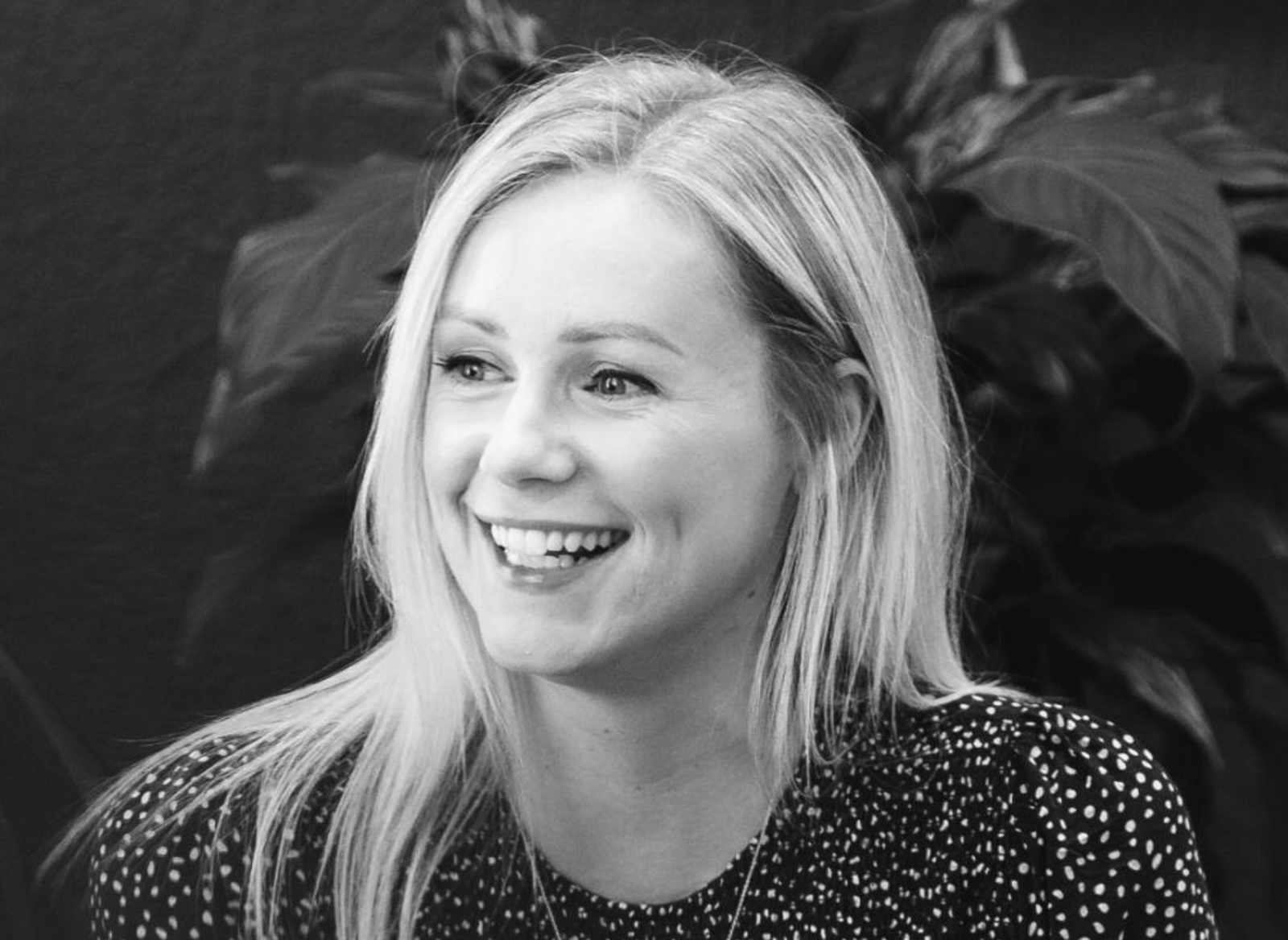 Sophie promoted to account director at Zelst