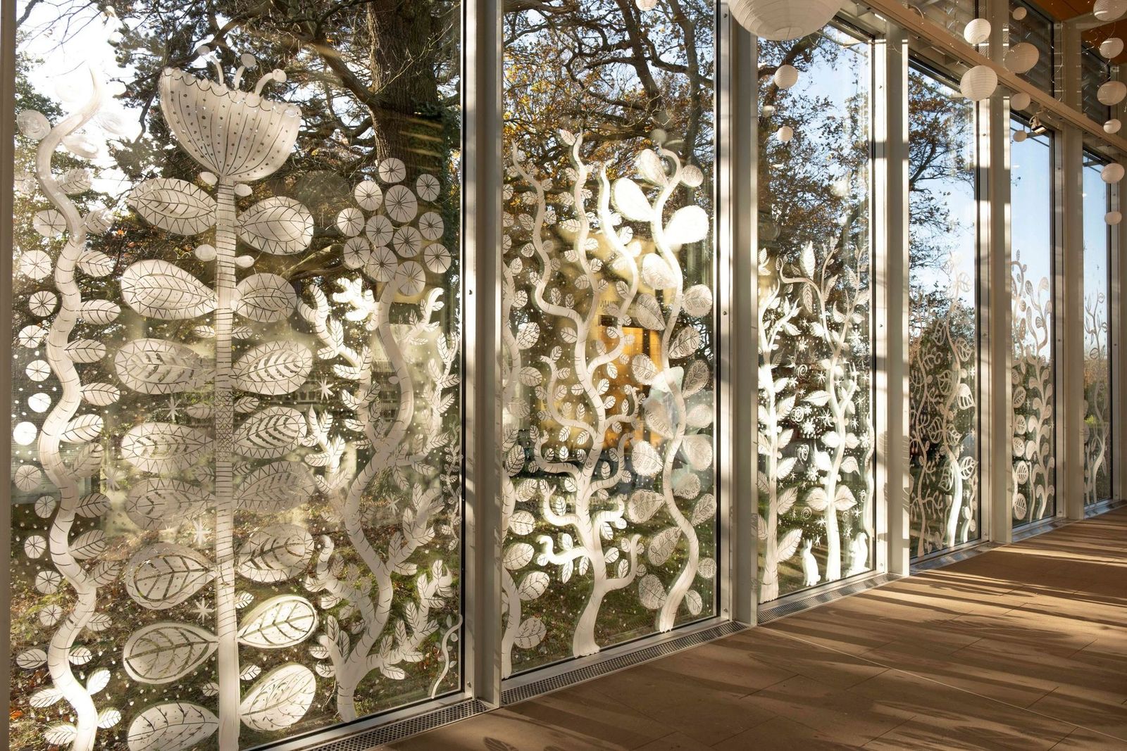 Volunteers create winter wonder-scape for Yorkshire Sculpture Park's Christmas decorations