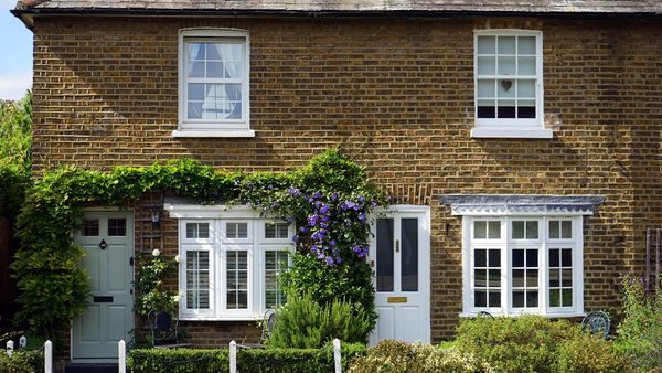 How long does it take to sell a house through probate?