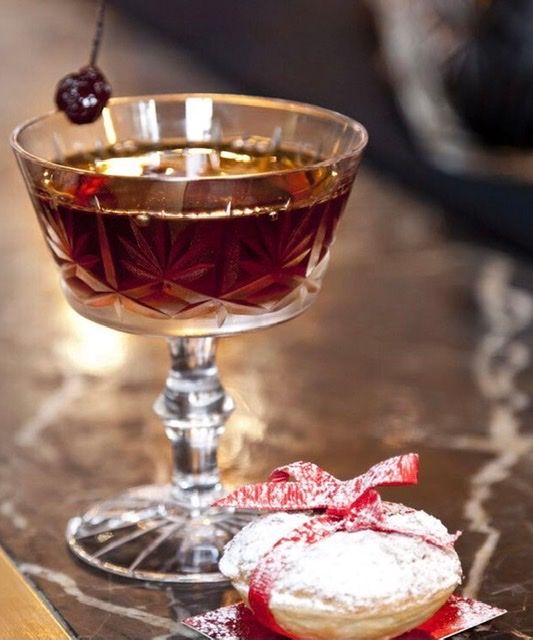 Mince Pie Manhattans