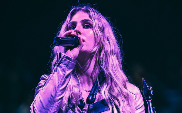 Scarborough singer songwriter returns to Yorkshire whisky distillery